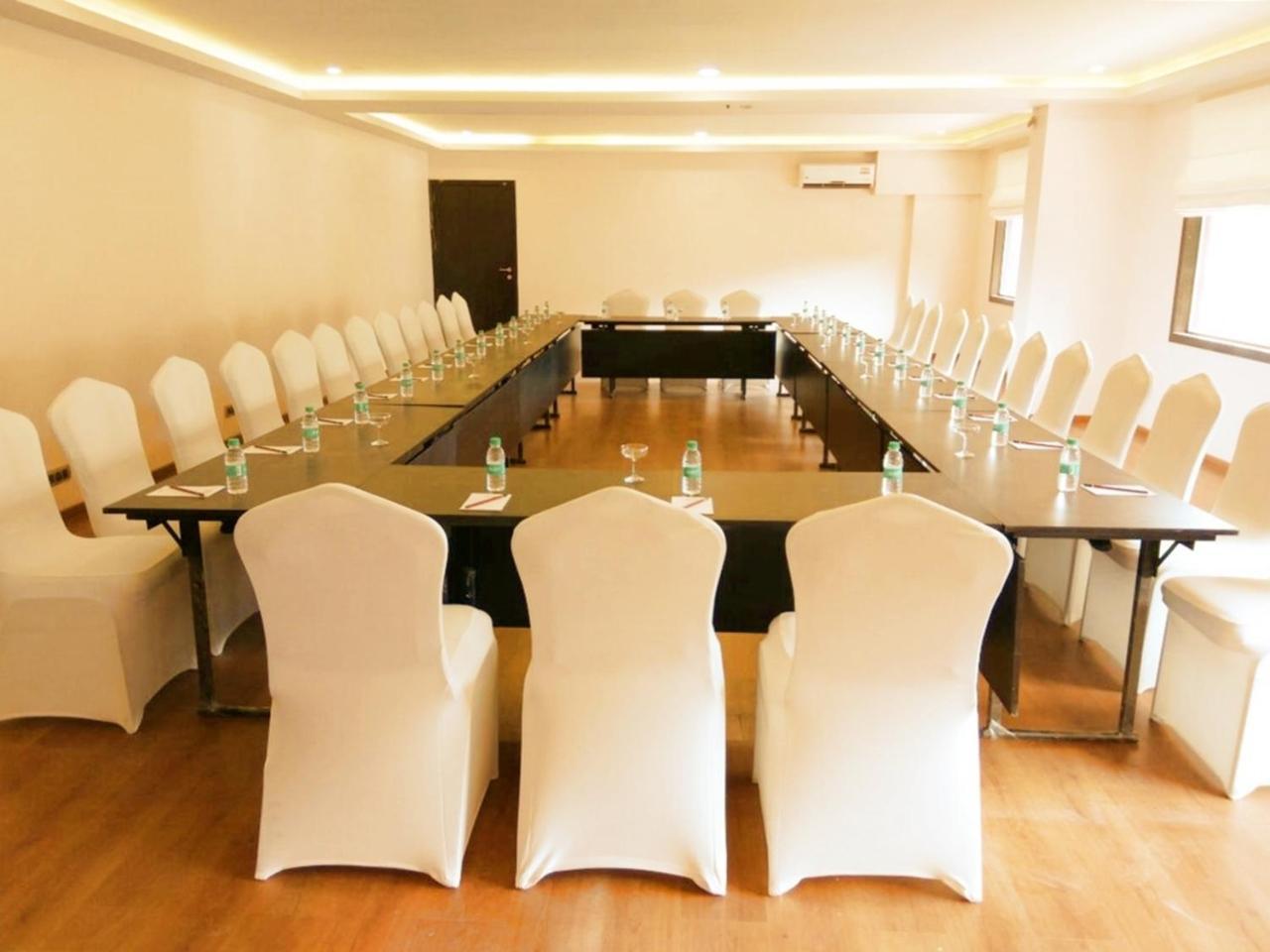 Hotel Central Park Manipal Extérieur photo